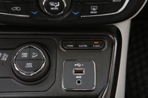 Jeep Compass Limited 4xe 2020 года  (EU)